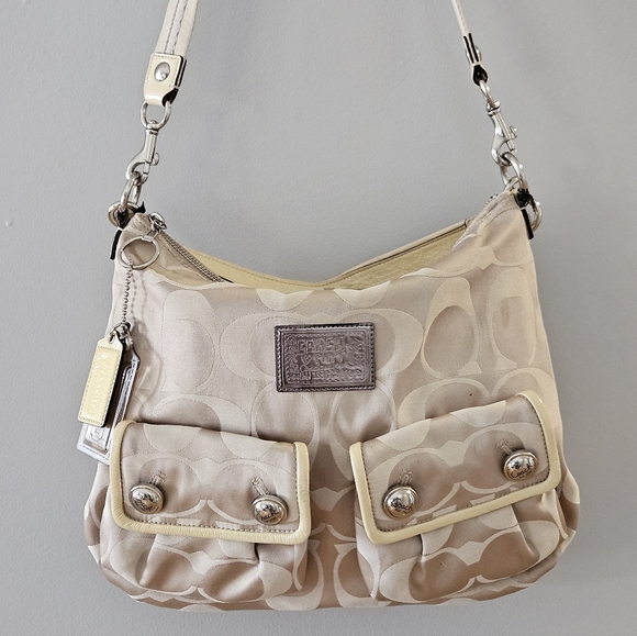 Coach Handbags - Rare Coach Signature Poppy Hobo Bag 16496 in Beige/Cream with Shoulder Strap